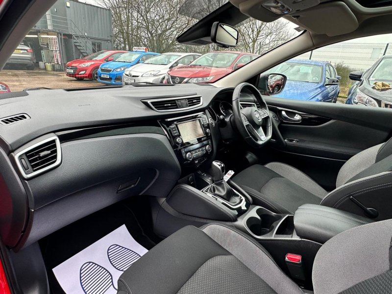 NISSAN QASHQAI